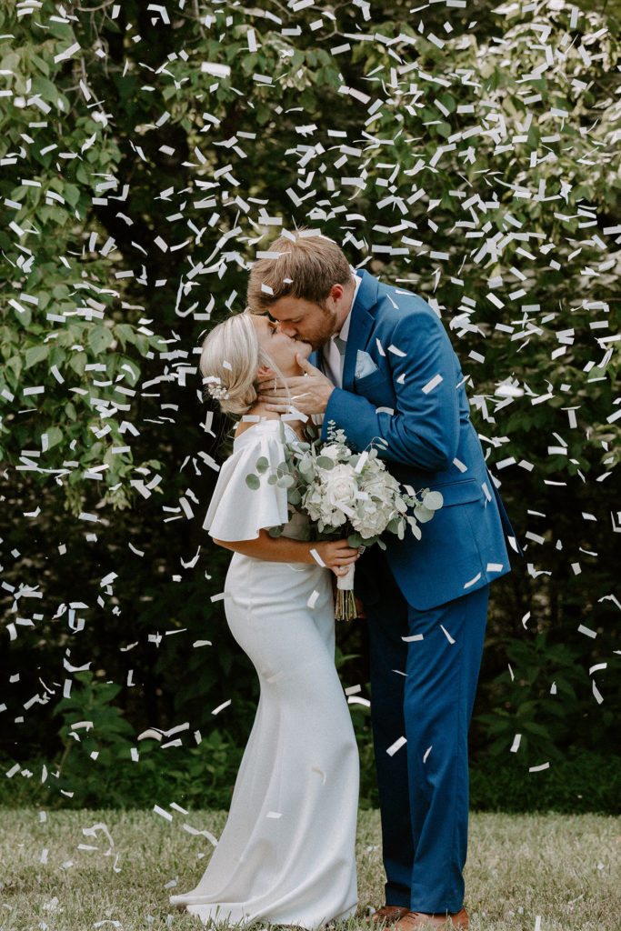 WeddingPhotography-Confetti-JordanBrannock-NorthCarolina-102